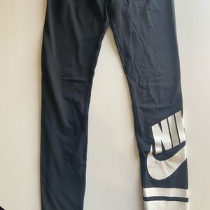 Black nike leggings